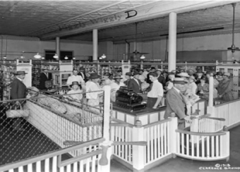 Bryant Mirror 1961 Value: How Much Is This Antique Piece Worth in Todays Market?