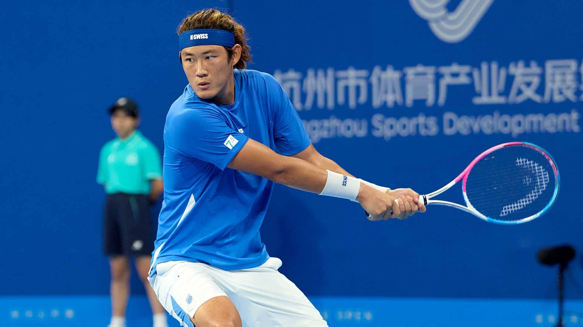 Using Zhizhen Zhang Real Racquet: Will It Improve Your Game?