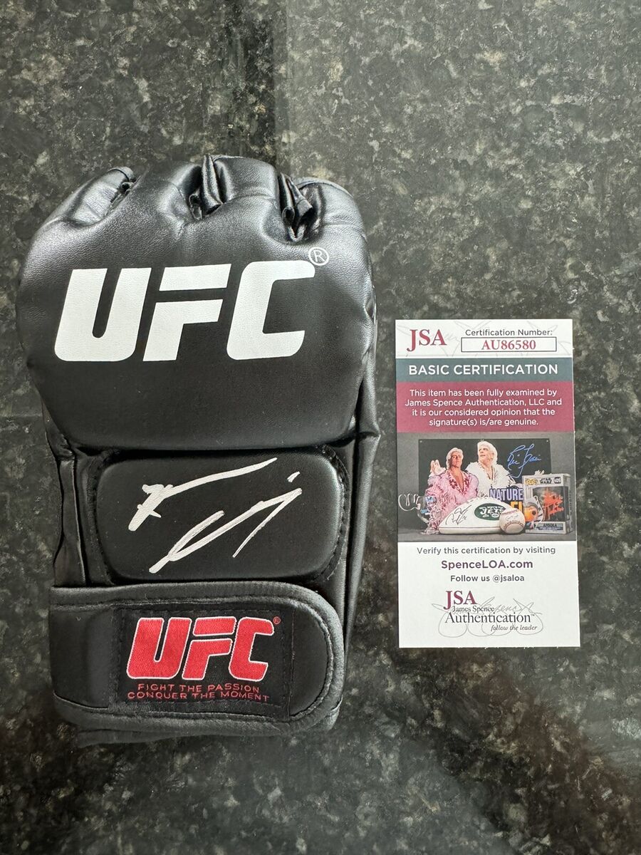 Buy a Nate Diaz Signed Glove: The Ultimate Guide for Big Fans