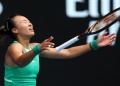 Final Set Showdown: Zheng vs Kerber, Whos Serving?