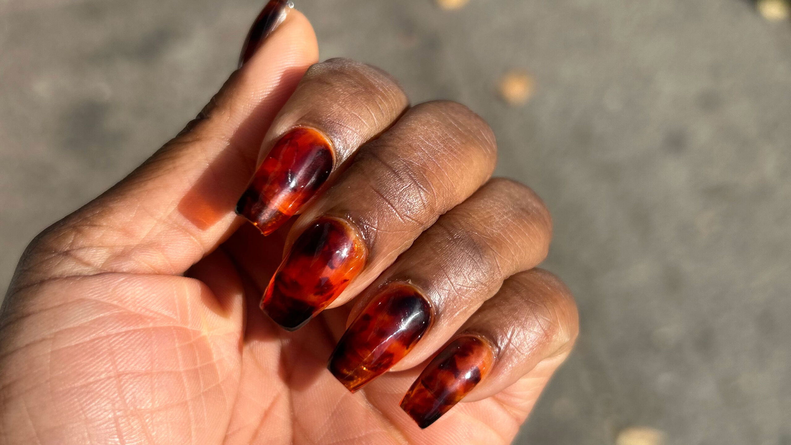 oj coffin cut: is it right for you? Pros and cons of this trendy nail look