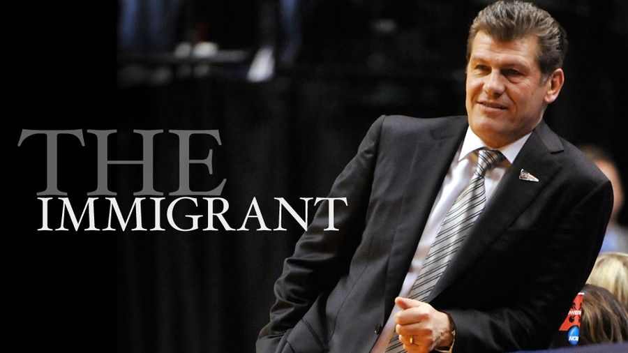 Geno Auriemma Read and React Offense: Easy Guide for Coaches