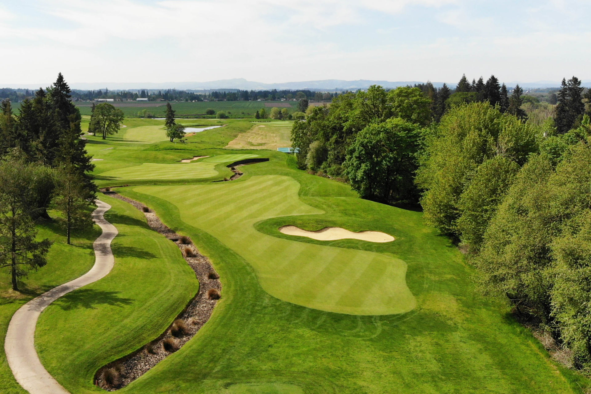 What is the Shortest Par 4 in Golf? Discover the Easiest Holes and Courses (Fun Facts for You)