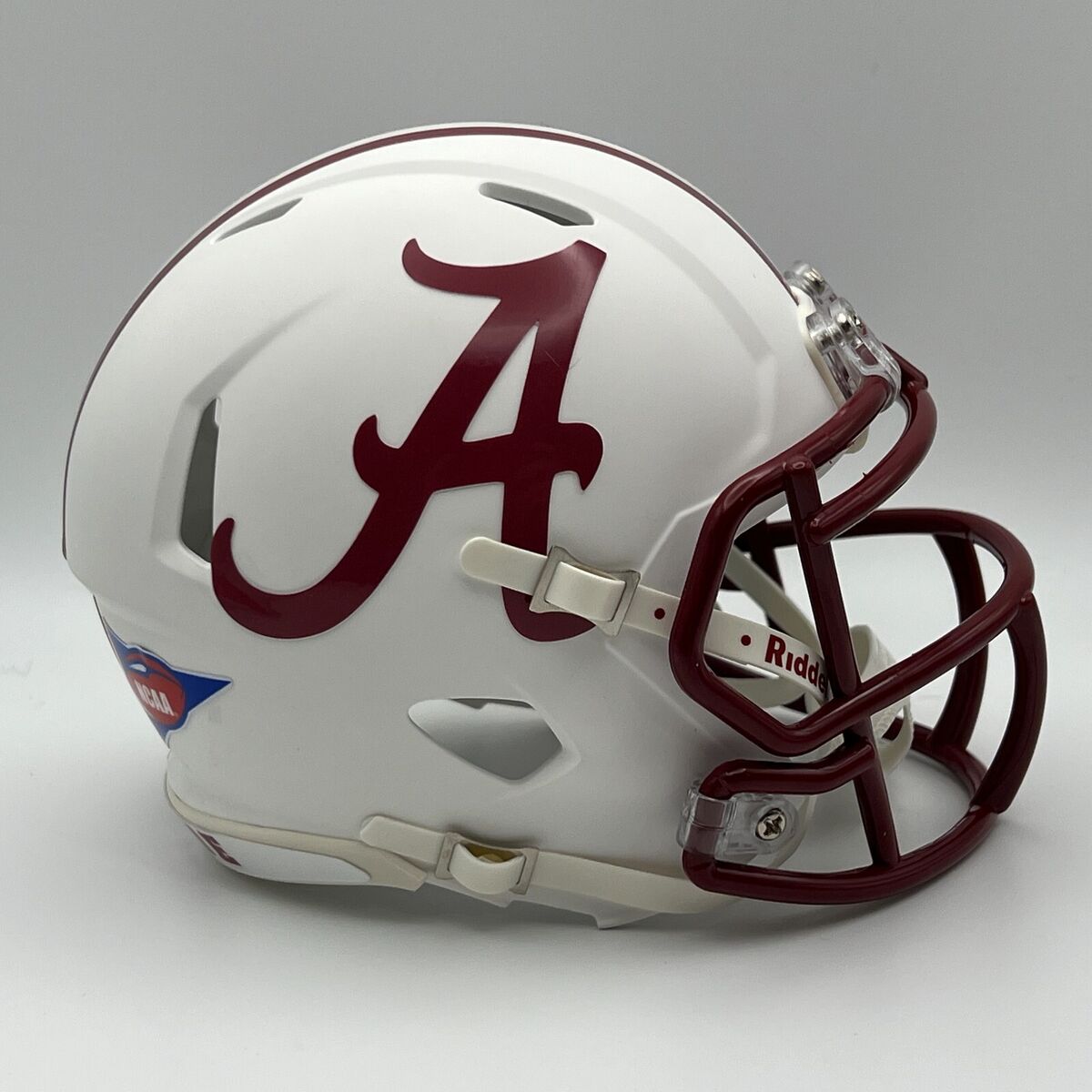 Custom Alabama football helmet: How to design your own (Unleash your creativity)!