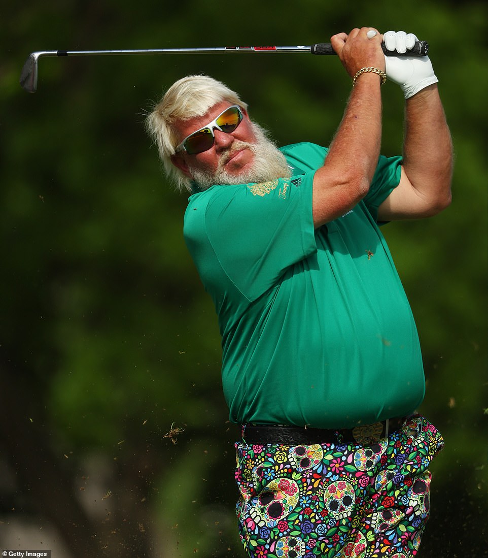 John Dalys Cigar Choice: What Brand Does He Puff? (Pro Golfer Habits)