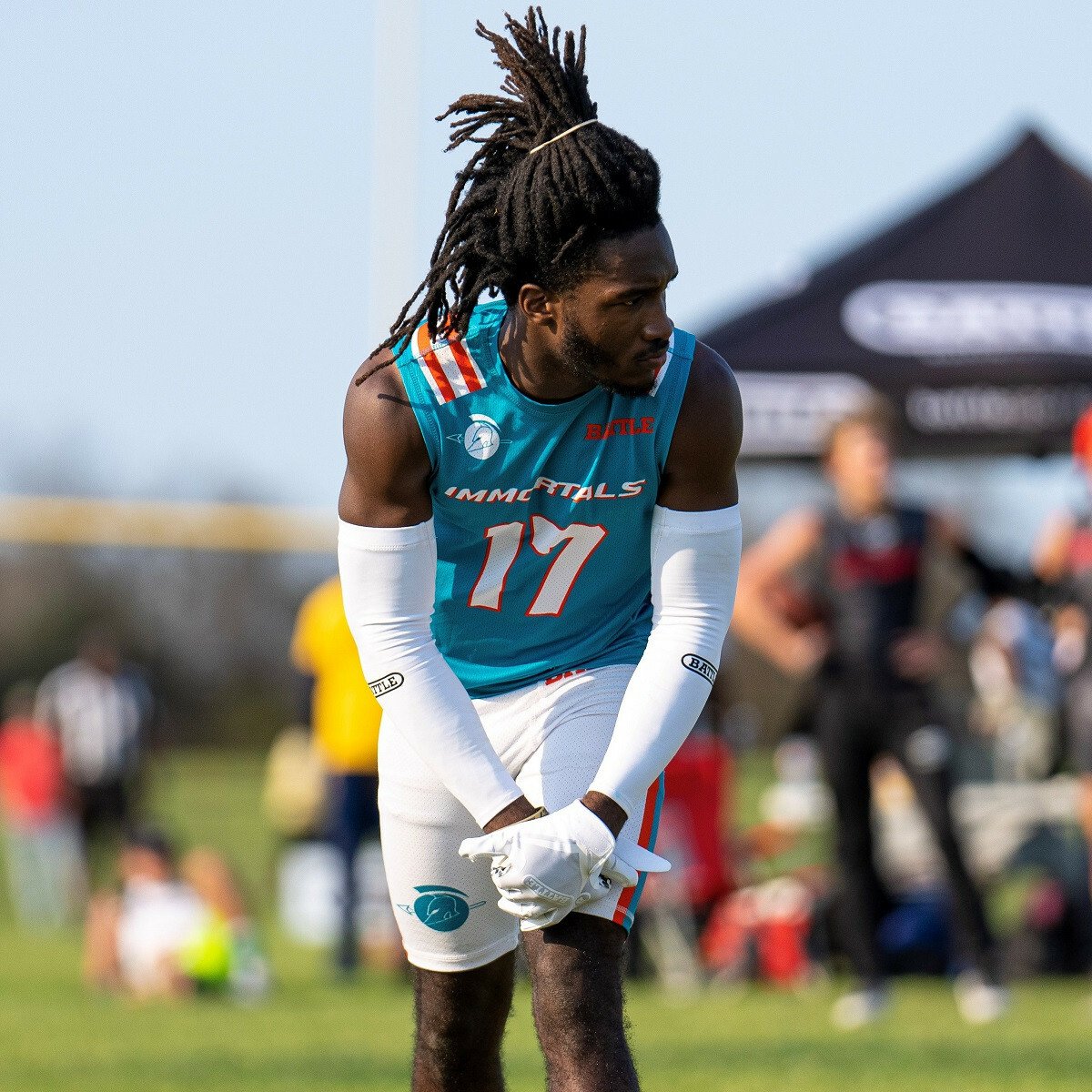 Best Arm Sleeves Football Players Use for Better Performance!