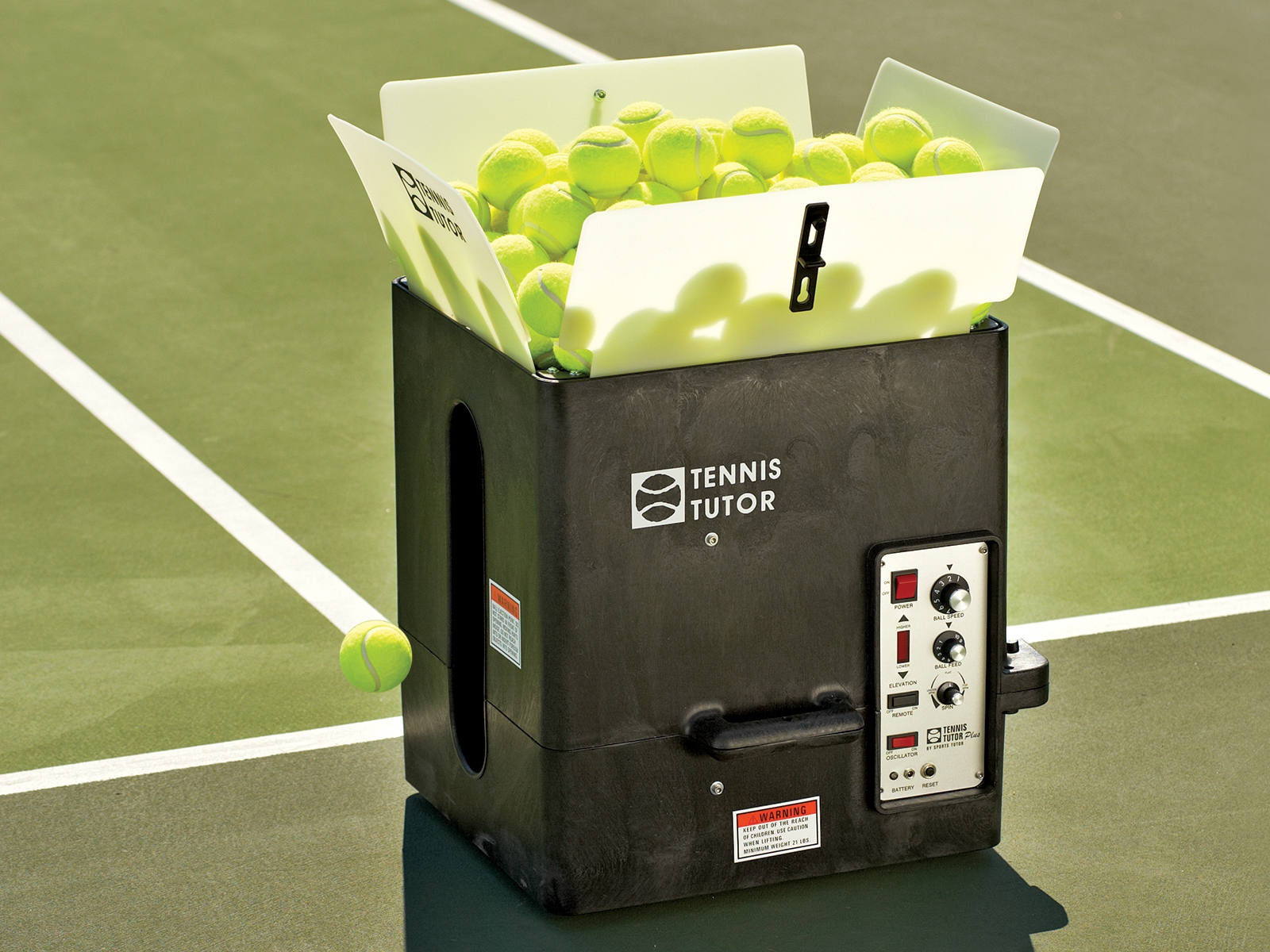 Which tennis tutor model is right for beginners? Find easy-to-use options to start practicing.