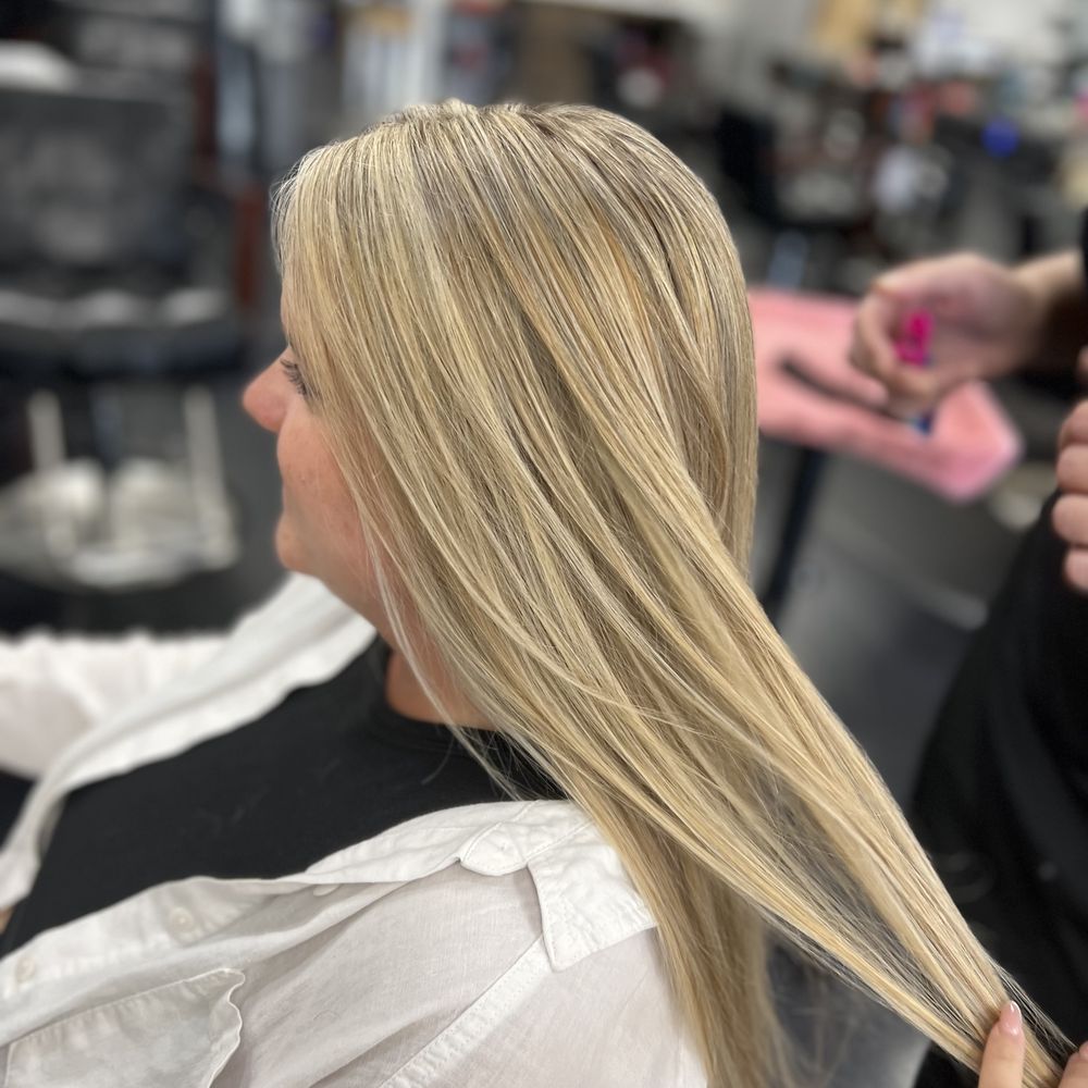 Brazilian Blowout Orlando: Get Smooth Hair Fast (Best Salons!)