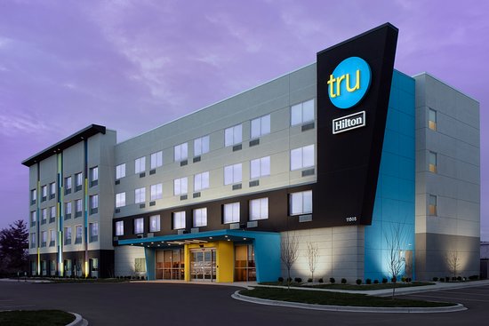 Stay Near the Action: Hotels Near Valhalla Golf Club.