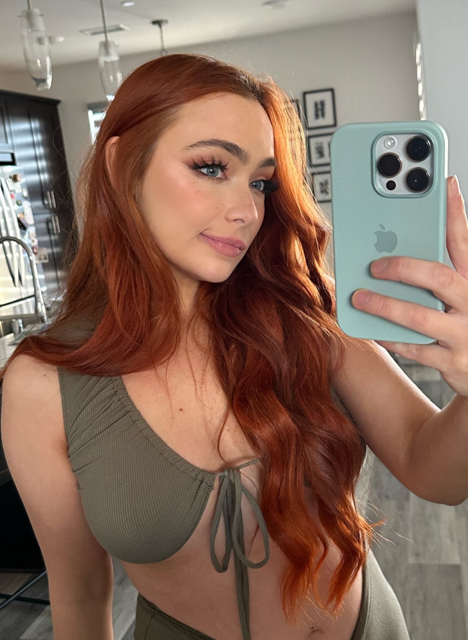 Caitlin Christine Leaks: Find Out What Everyones Talking About.