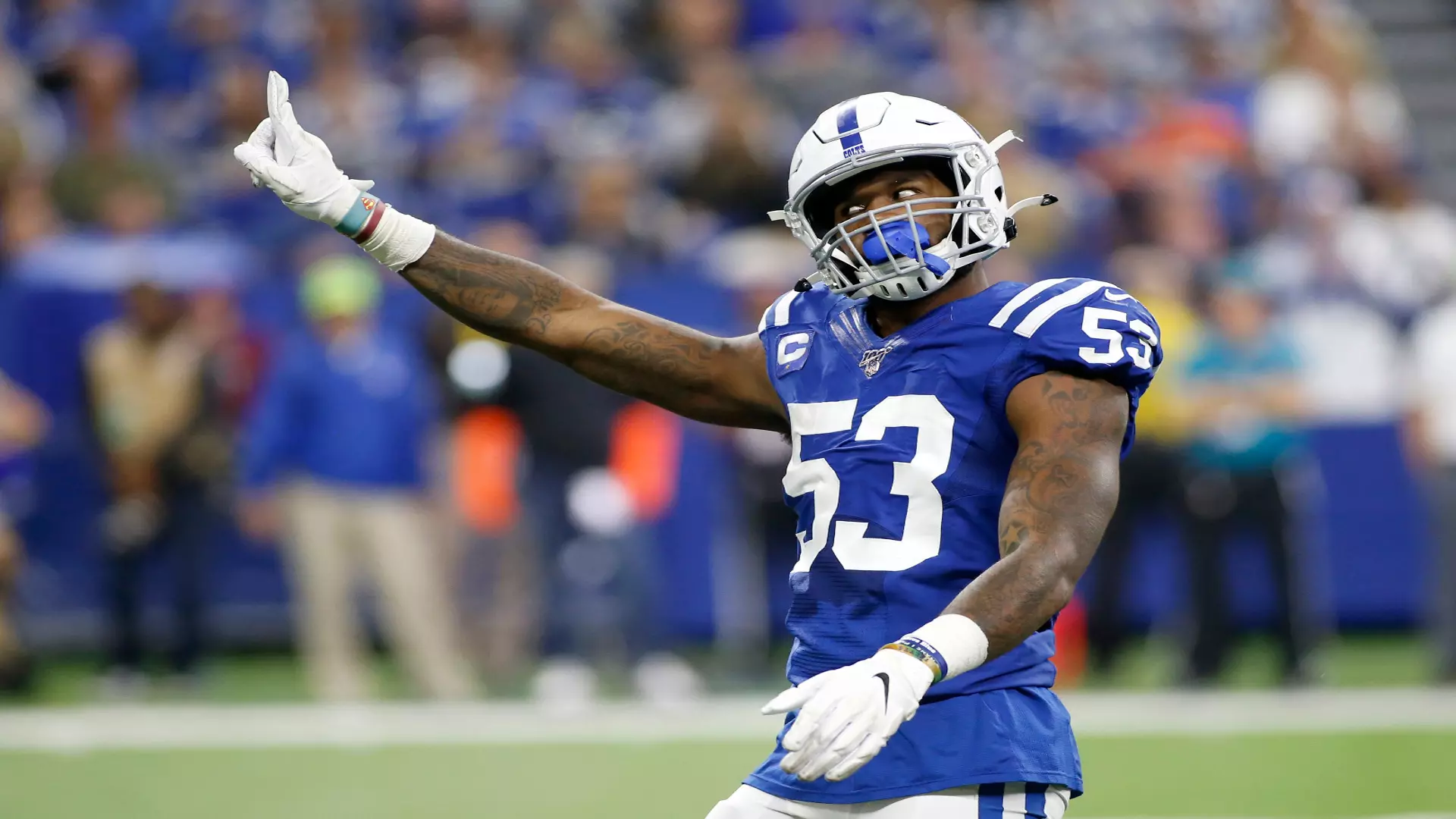 What contributes to Darius Leonard net worth? Breaking down his NFL contracts and earnings easily.