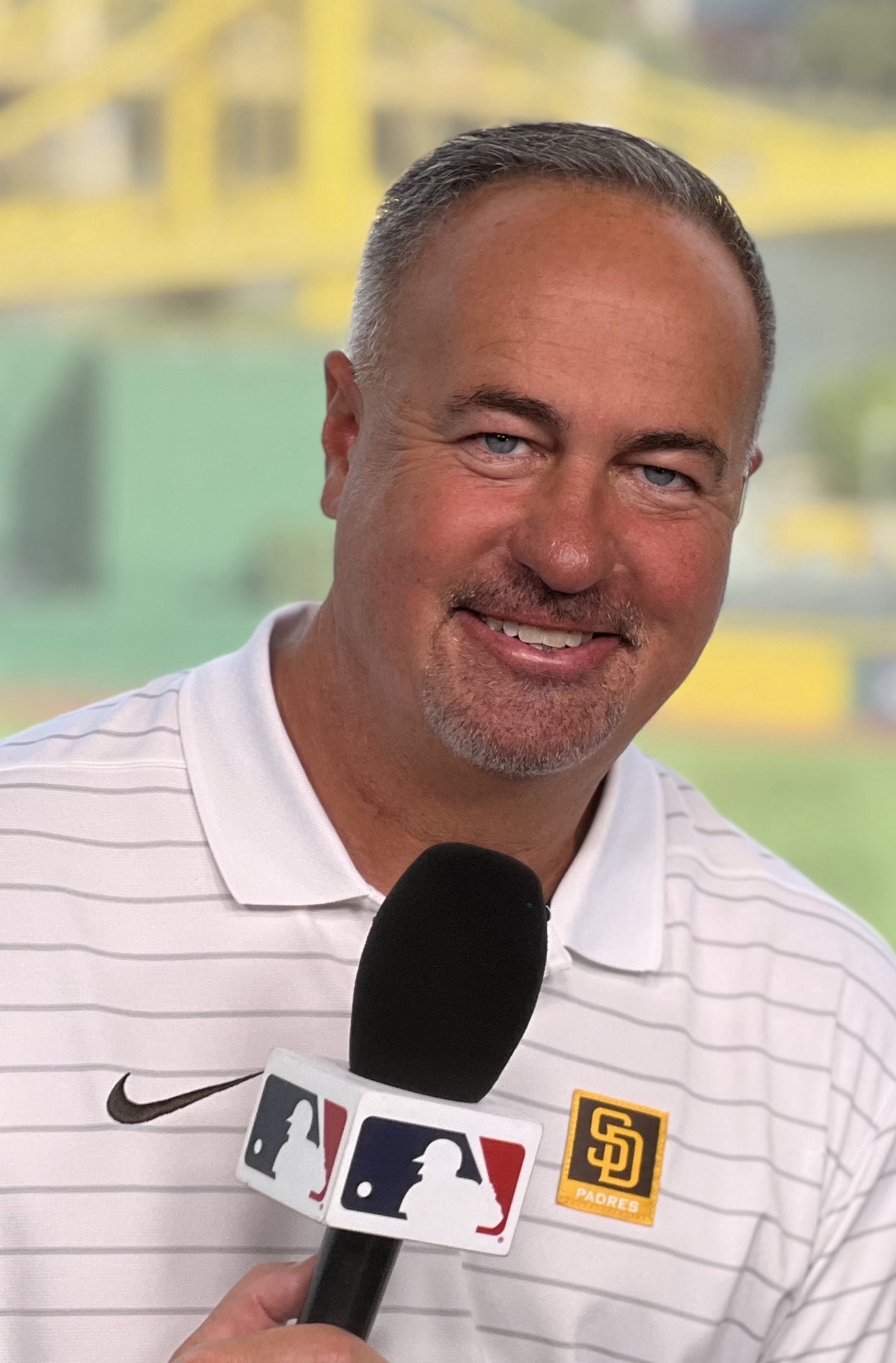 Why should you follow Don Orsillo Twitter? (Get inside access to his thoughts on Padres games)