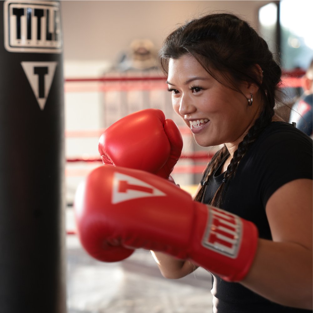 Are there beginner friendly womens boxing classes near me? Start your exciting fitness journey right now!
