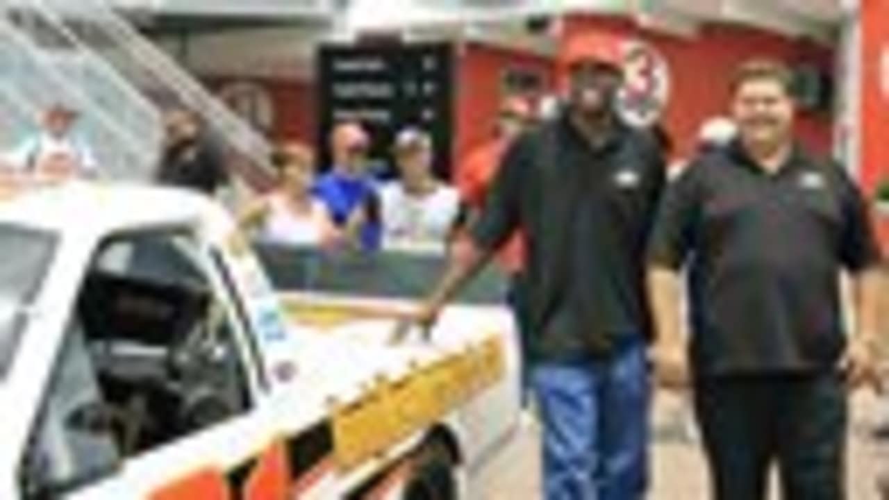 Randy Moss NASCAR career? Check this out now!