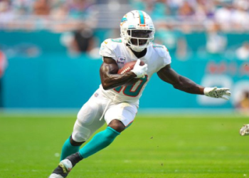 Are these good trades for Tyreek Hill in fantasy football? Analyze potential deals before you accept them.