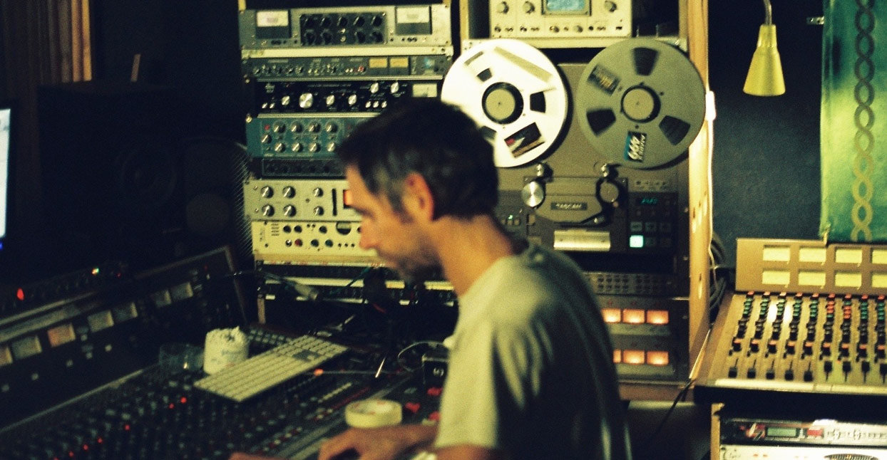Keith Rodden and the evolution of noise music scene.