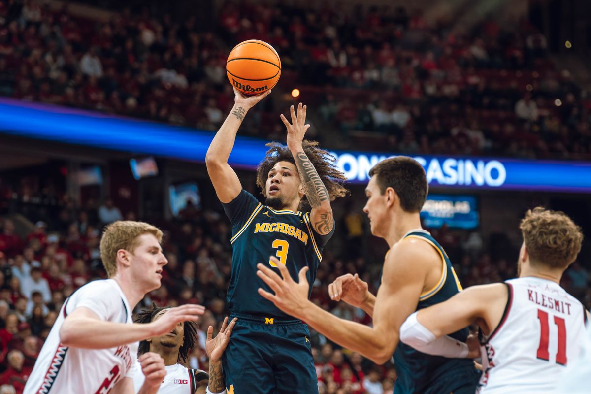 Is the michigan v wisconsin rivalry heating up again? Analysing recent results and future outlooks.